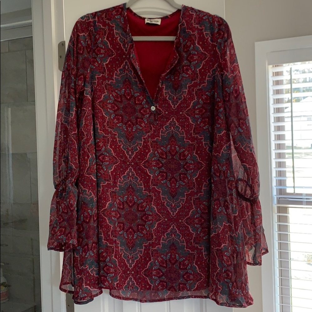 Show Me Your Mumu -paisley blouse /flutter sleeve